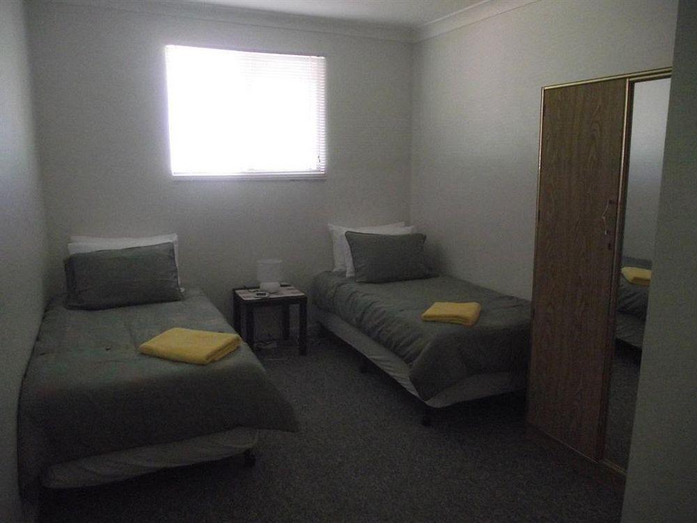 Aly'S Cottage Broken Hill Exterior photo